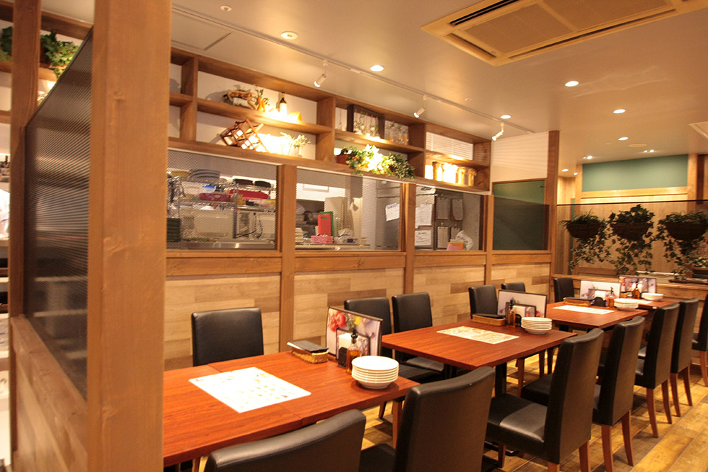 カプリチョーザ 弘前中三店 Mik ミック 株式会社