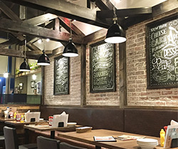写真:ALLEYS NEW YORK イオンモール盛岡店